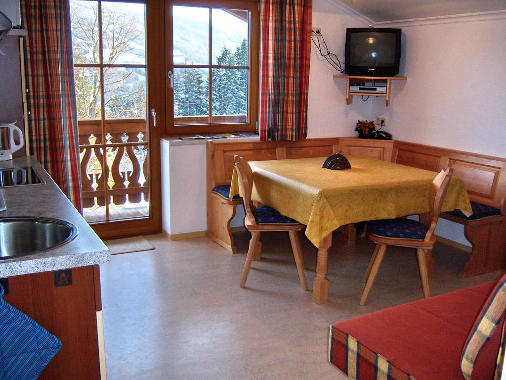 Appartement Zum Roessl Ramsau am Dachstein Kamer foto